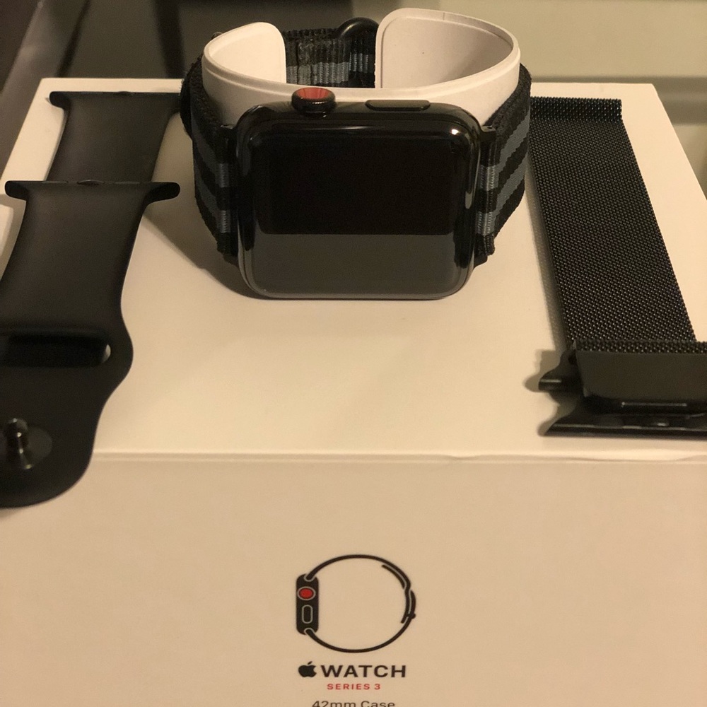 Apple Watch Stainless Steel 42mm Mint + extras